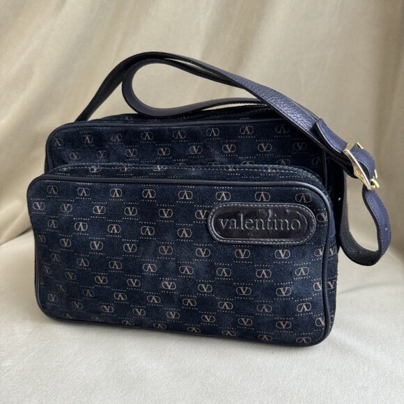 Vintage Valentino blue Suede Crossbody bag purse gold hardware - Picture 4 of 13